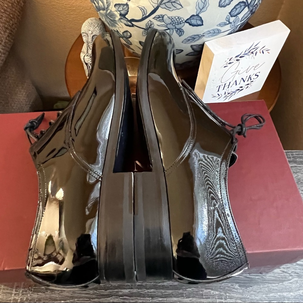 NIB! To Boot New York Aalborg Black Patent Leather Oxfords US8M Retail $395. - Picture 10 of 14